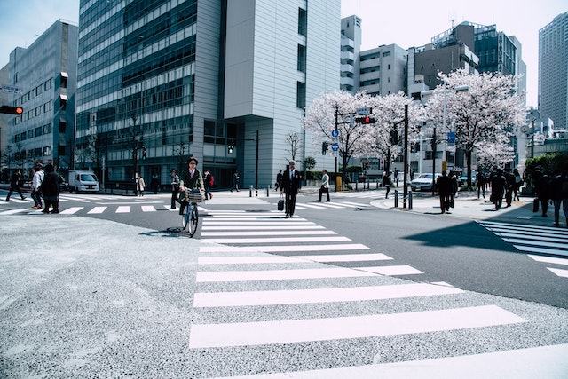 丰满为何勤工俭学对在日本的留学生的职业生涯至关重要？